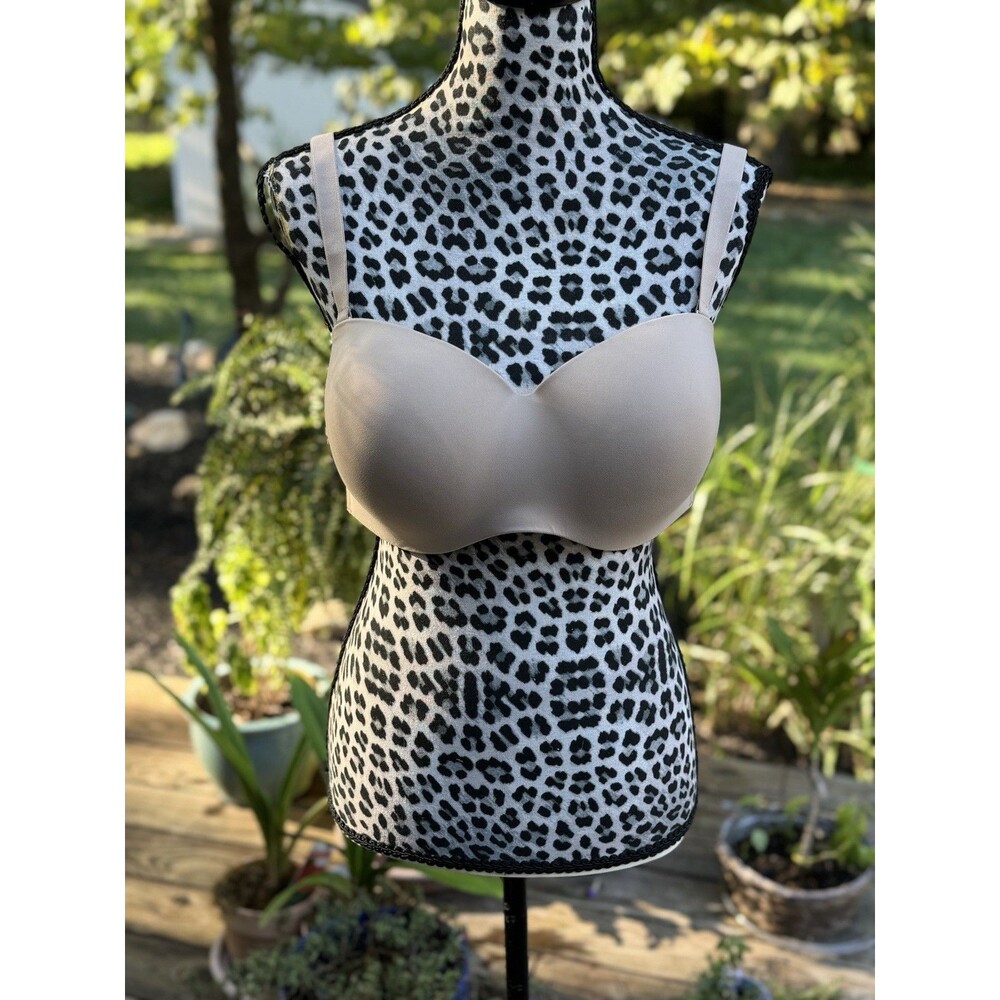 SOMA Stay Put Strapless Bra 38DD - Nude Hook Eye Adjustable Soft Cup READ